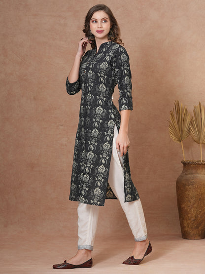 Ethnic Floral Printed Straight Fit Kurta - Black