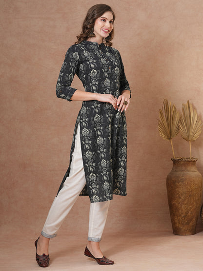 Ethnic Floral Printed Straight Fit Kurta - Black