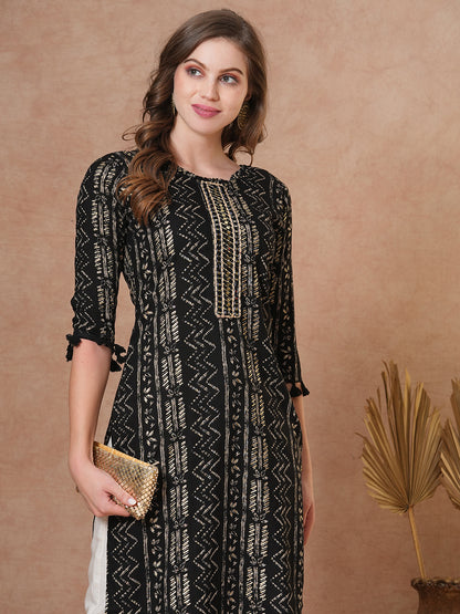 Ethnic Chevron Printed & Embroidered Straight Fit Kurta - Black