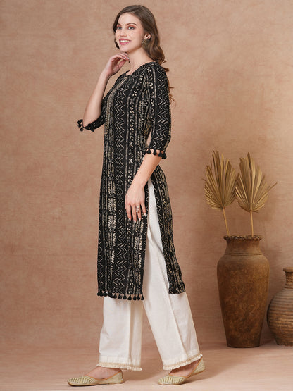 Ethnic Chevron Printed & Embroidered Straight Fit Kurta - Black