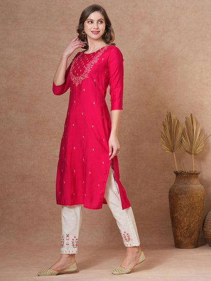 Floral Embroidered Straight Fit Kurta - Pink