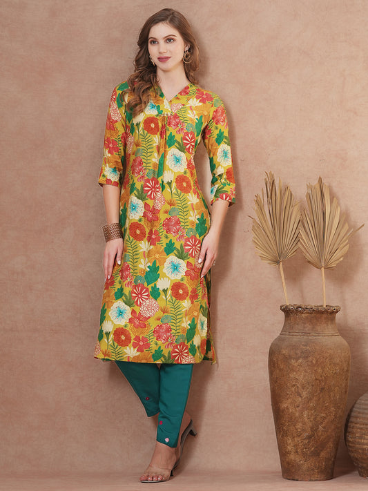 Abstract Floral Printed Straight Fit Kurta - Green