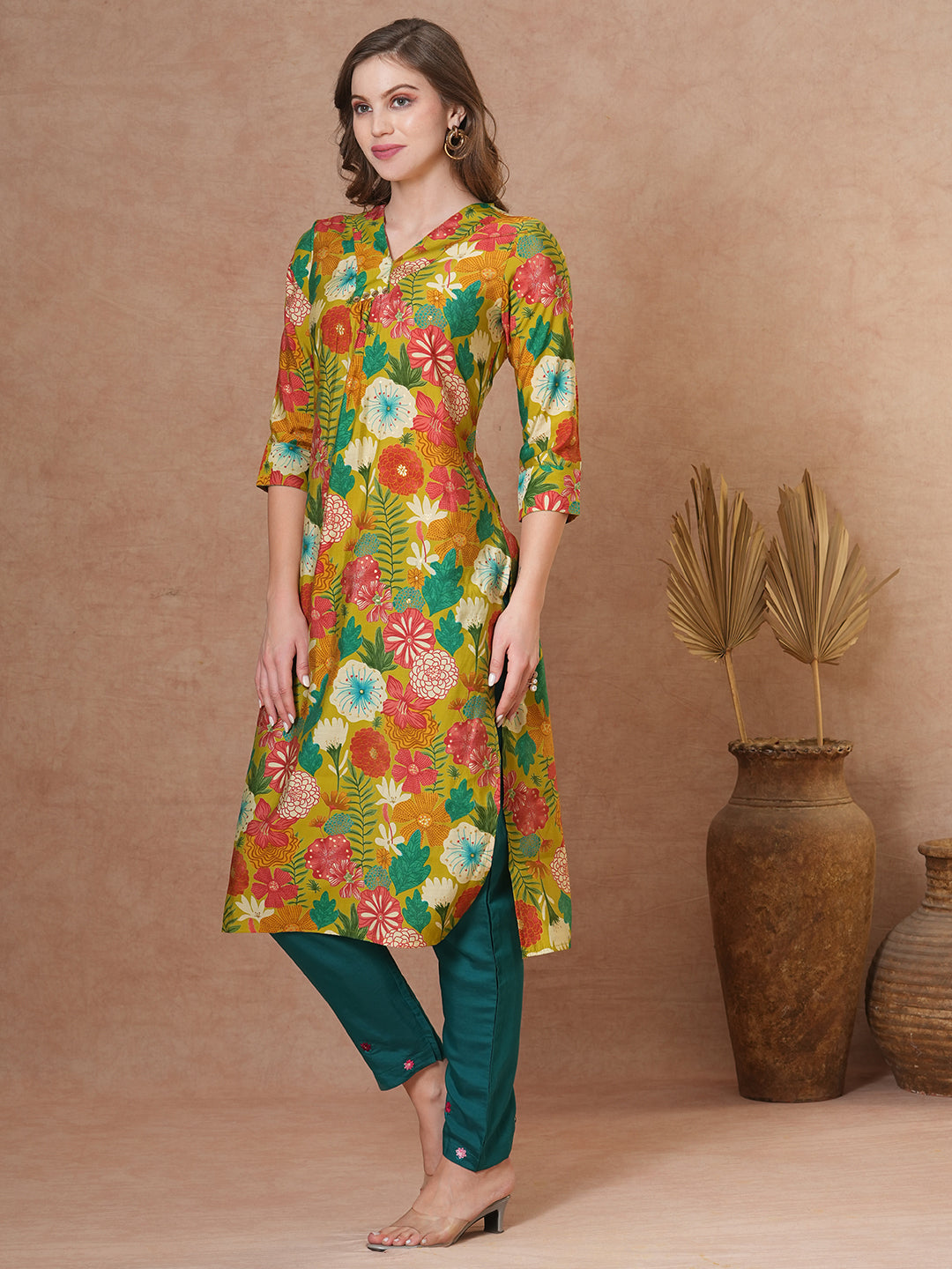 Abstract Floral Printed Straight Fit Kurta - Green