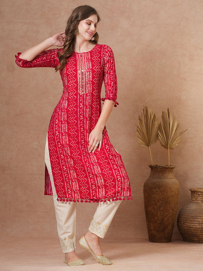 Ethnic Chevron Printed & Embroidered Straight Fit Kurta - Red