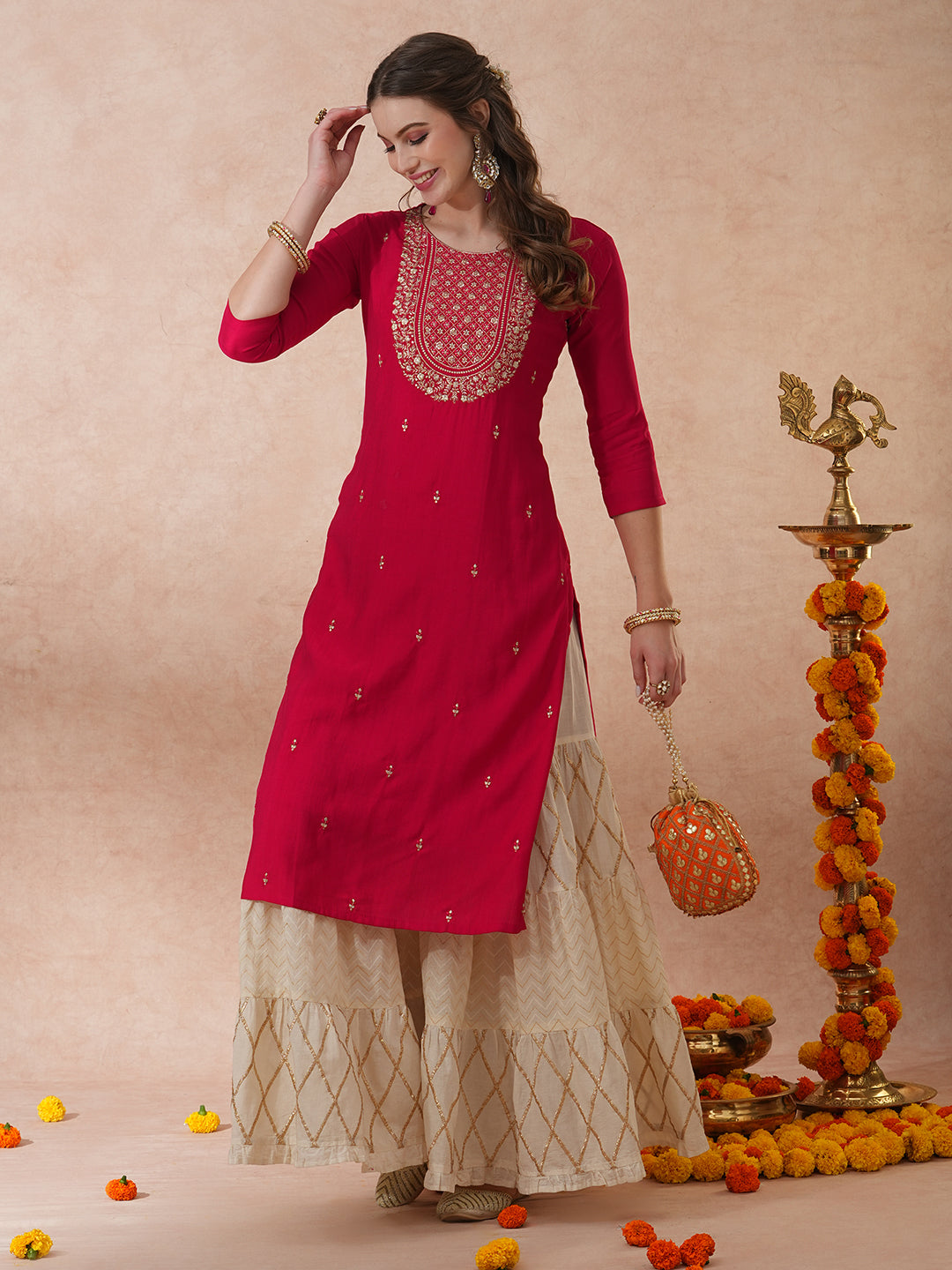 Solid Ethnic Zari Embroidered Straight Fit Kurta - Pink