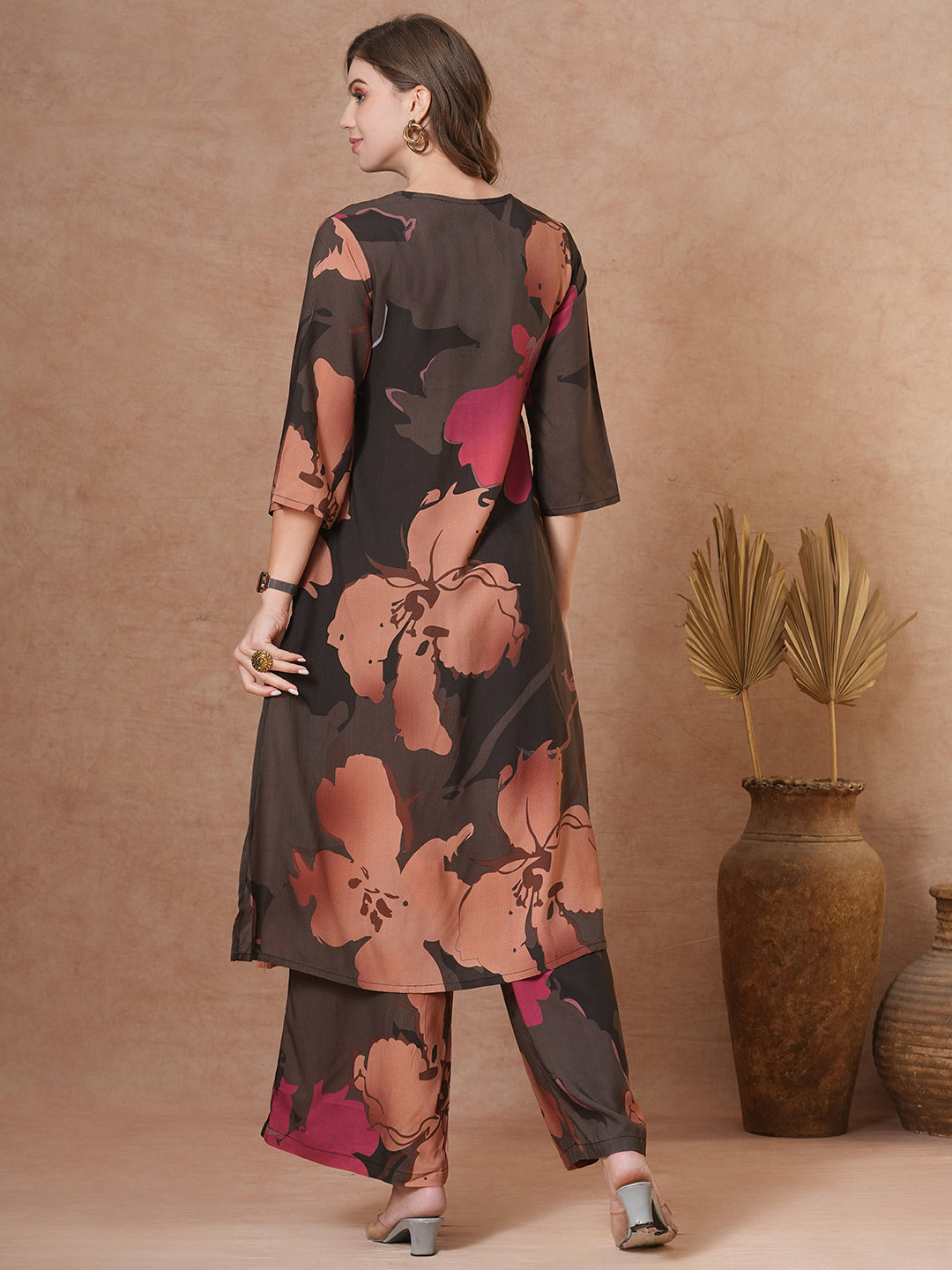 Abstract Floral Printed Straight Fit Co-ord Set - Black