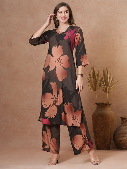 Abstract Floral Printed Straight Fit Co-ord Set - Black