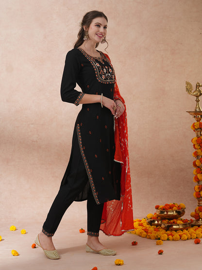 Solid Floral Embroidered Straight Fit Kurta with Pant and Dupatta - Black