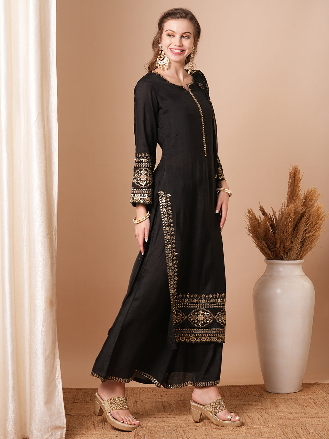 Floral & Embroidered Straight Fit Kurta with Palazzo & Dupatta - Black