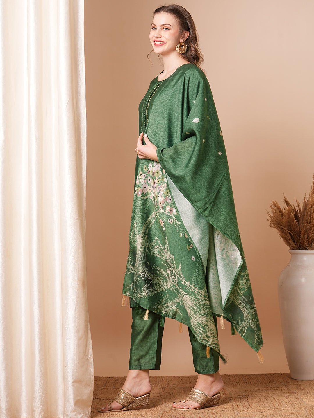 Abstract Floral Printed Straight Fit Kurta with Pant & Dupatta - Green