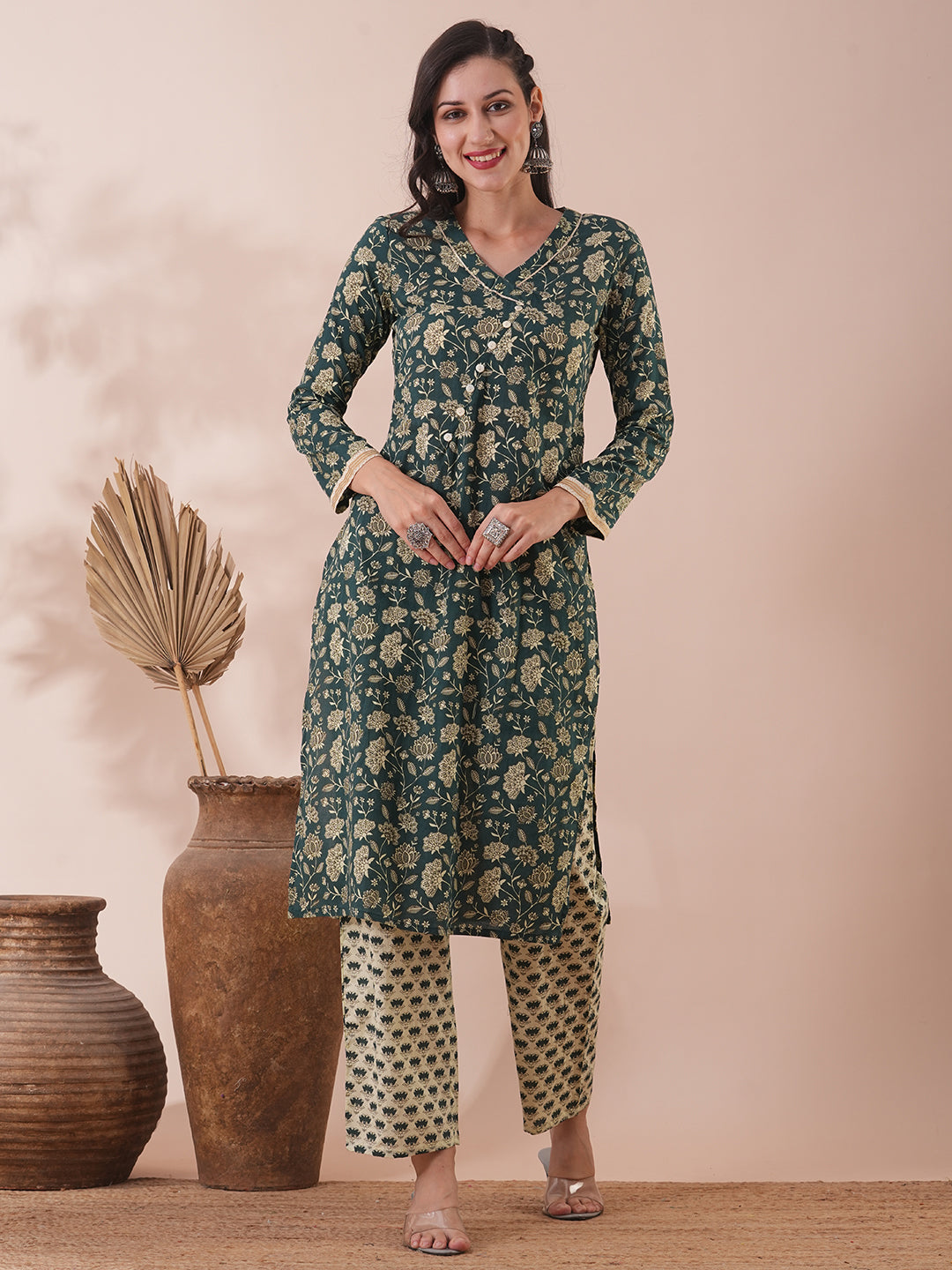 Ethnic Floral Printed Straight Fit Kurta with Pant - Green