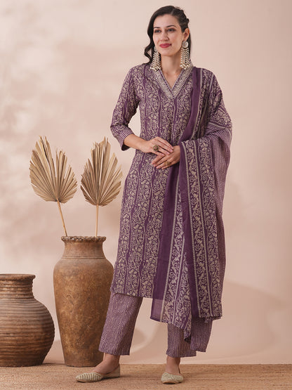 Floral Printed & Embroidered Straight Fit Kurta with Pant and Dupatta - Lavender