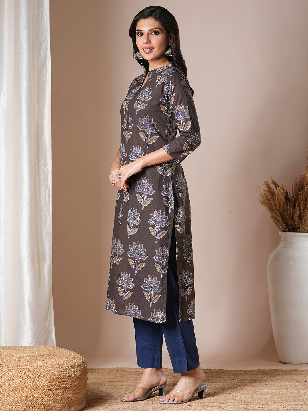 Ethnic Floral Printed Straight Fit Kurta - Brown