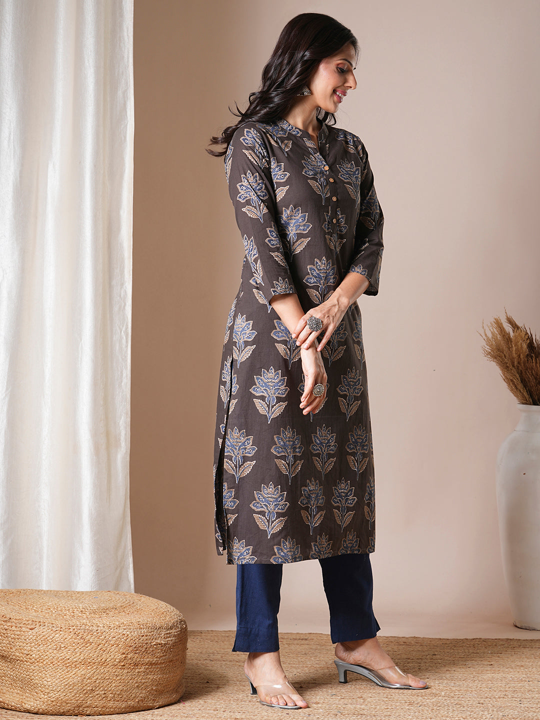 Ethnic Floral Printed Straight Fit Kurta - Brown