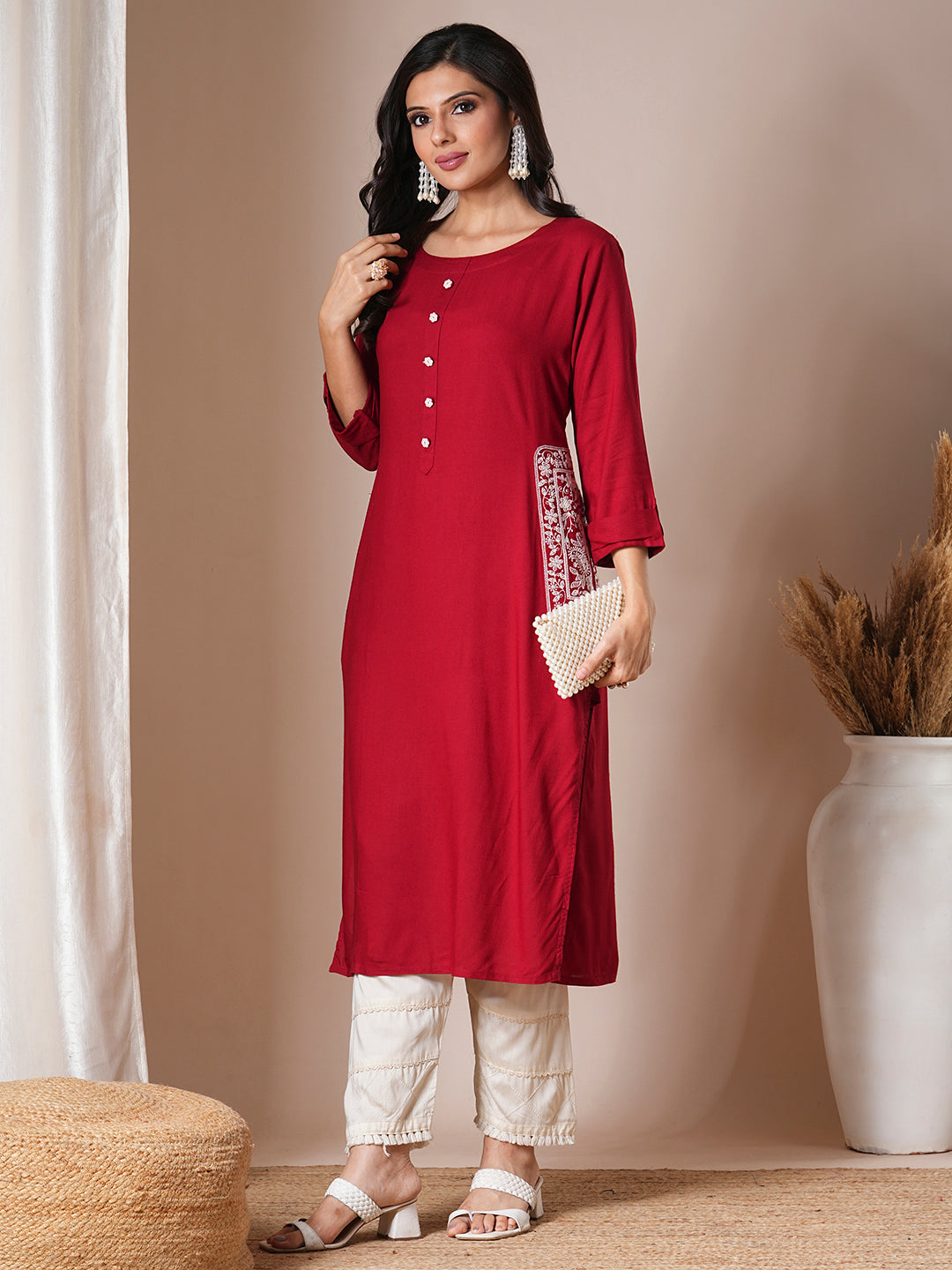 Ethnic Floral Embroidered Straight Fit Kurta - Red