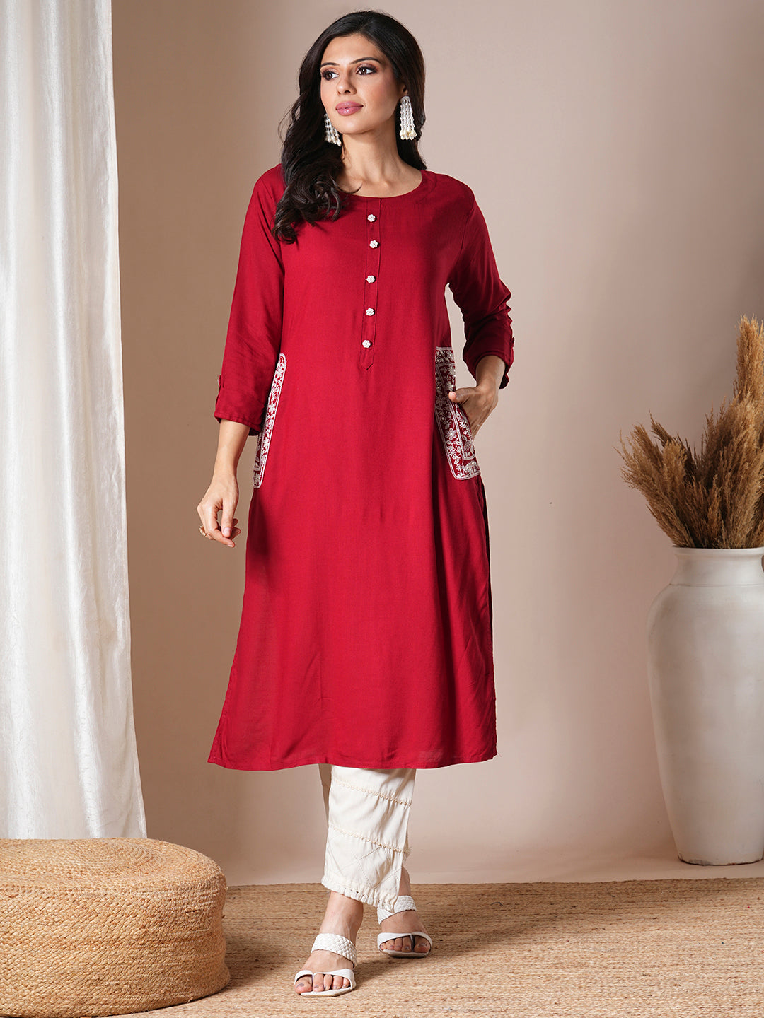 Ethnic Floral Embroidered Straight Fit Kurta - Red