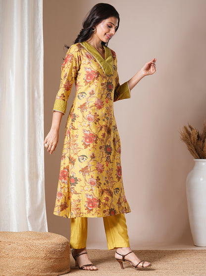 Ethnic Floral Printed Straight Fit Kurta with Pant - Yellow