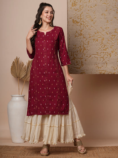 Ethnic Foil Printed Straight Fit Kurta - Maroon