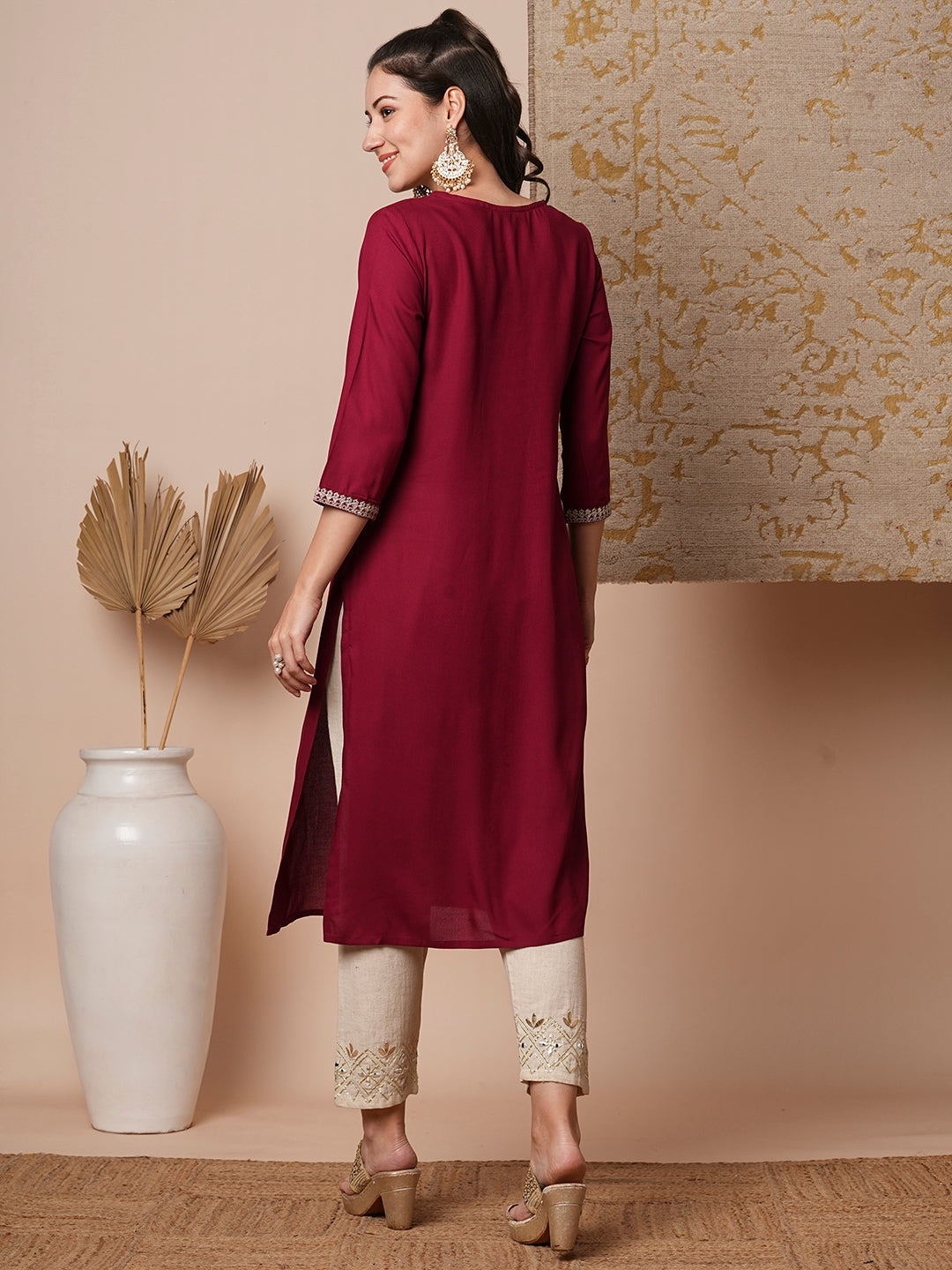 Solid Ethnic Zari Embroidered Straight Fit Kurta - Burgundy