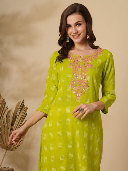 Solid Ethnic Floral Embroidered Straight Fit Kurta - Lime Green