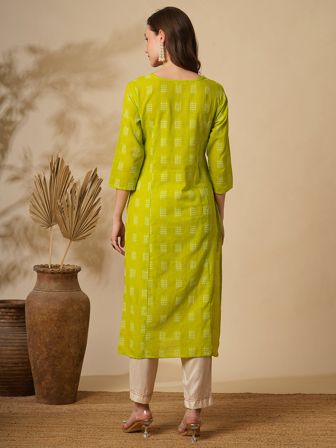 Solid Ethnic Floral Embroidered Straight Fit Kurta - Lime Green