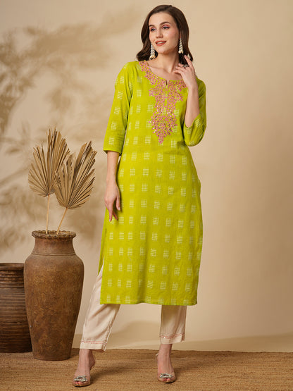 Solid Ethnic Floral Embroidered Straight Fit Kurta - Lime Green