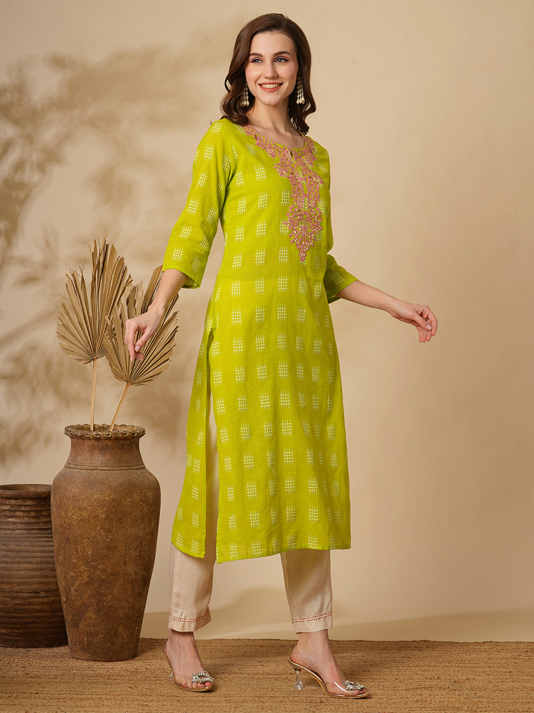 Solid Ethnic Floral Embroidered Straight Fit Kurta - Lime Green