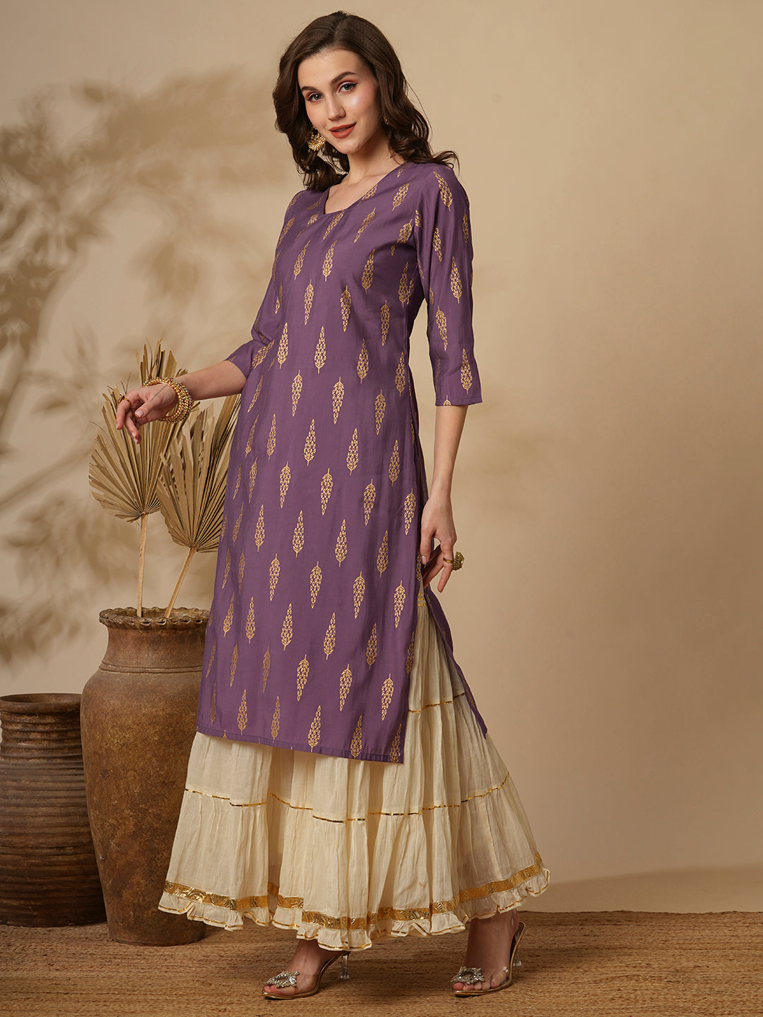 Ethnic Foil Floral Buti Printed Straight Fit Kurta - Lavender