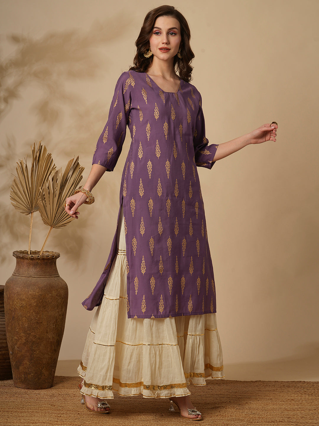 Ethnic Foil Floral Buti Printed Straight Fit Kurta - Lavender