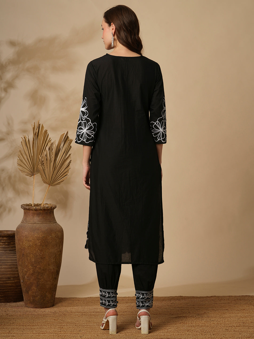 Solid Abstract Floral Embroidered Straight Fit Kurta with Balloon Pant - Black