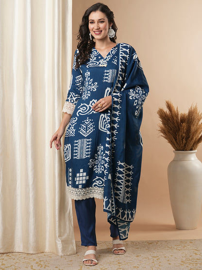 Ethnic Geometric Printed Straight Fit Kurta with Pant & Dupatta - Blue