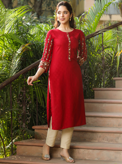 Woven dobby Design Resham & Sequins Floral Embroidered Kurta - Maroon