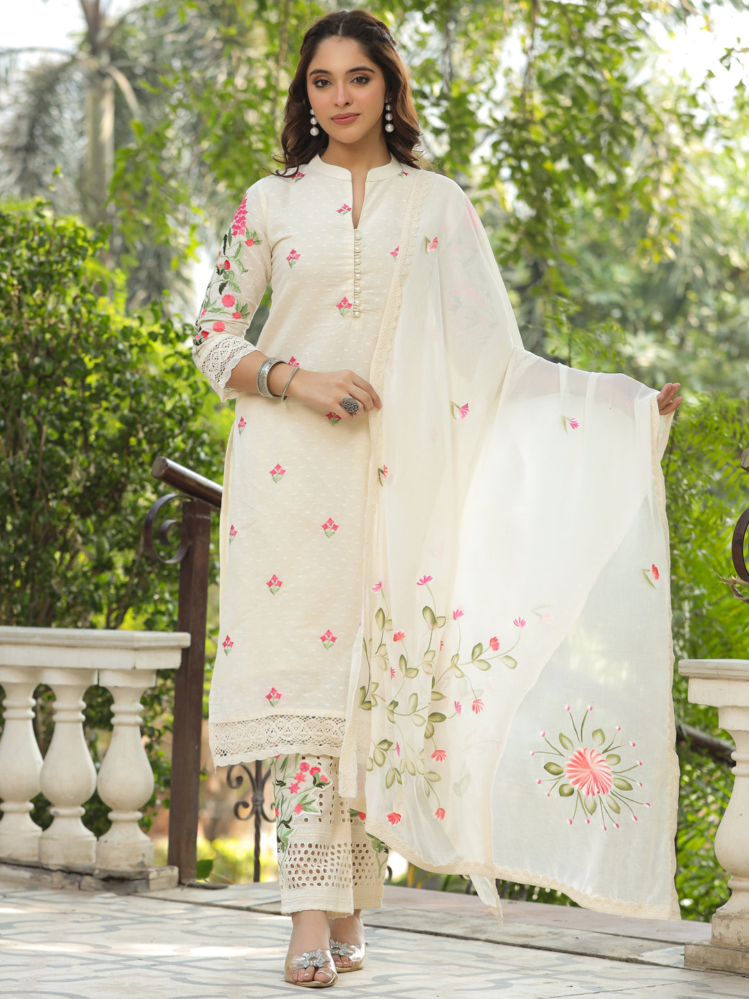 Solid Resham Embroidered Kurta with Schiffili Pants & Hand Painted Dupatta - Off White