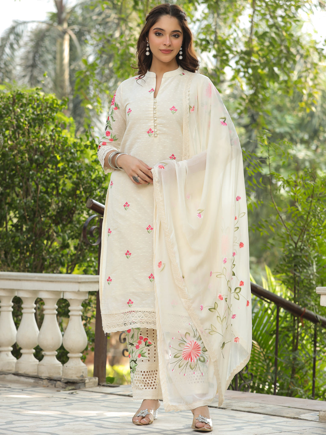 Solid Resham Embroidered Kurta with Schiffili Pants & Hand Painted Dupatta - Off White