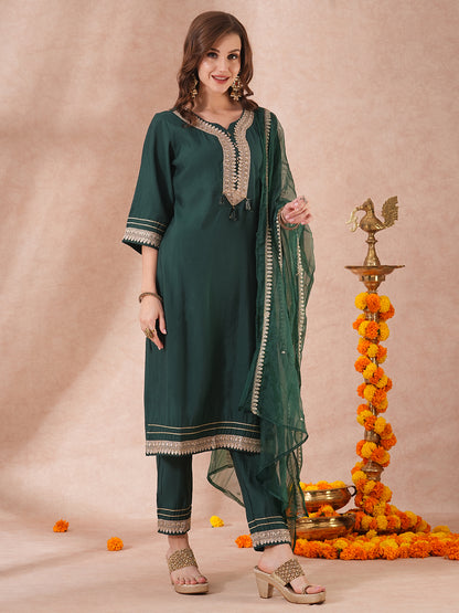 Solid Floral Embroidered Straight Fit Kurta with Pant & Dupatta - Green