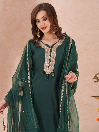 Solid Floral Embroidered Straight Fit Kurta with Pant & Dupatta - Green