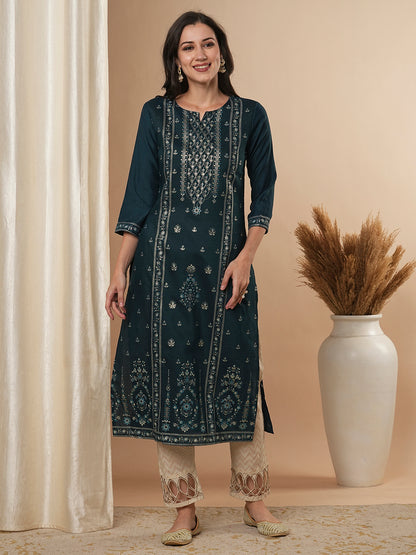 Ethnic Floral Foil Prints Straight Fit Kurta - Green