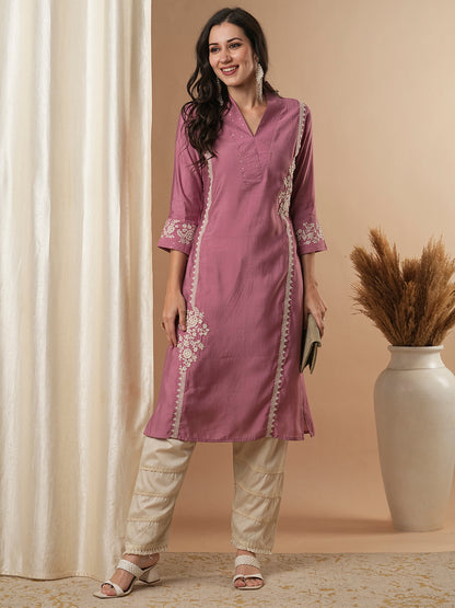 Solid Floral Embroidered Straight Fit Kurta - Mauve