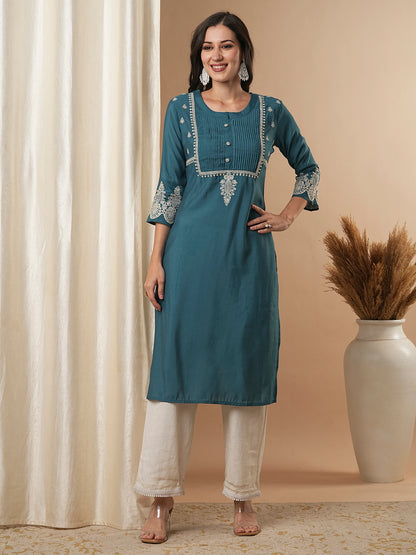 Solid Floral Embroidered Straight Fit Kurta - Blue