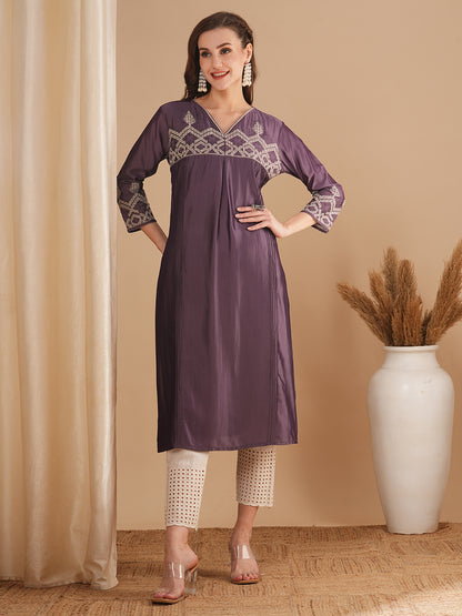 Ethnic Embroidered Straight Fit Kurta - Purple