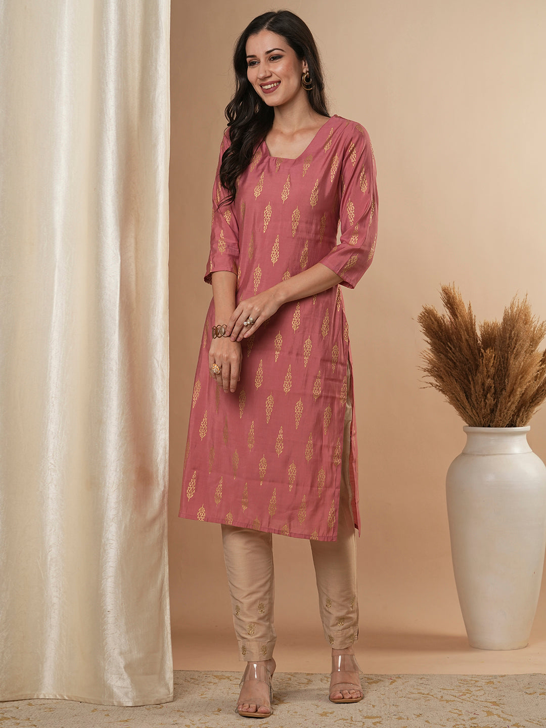 Ethnic Foil Floral Buti Printed Straight Fit Kurta - Peach