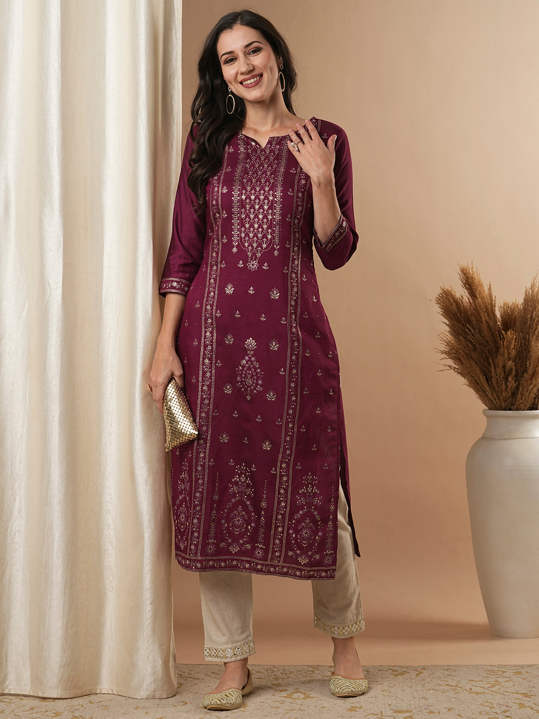 Ethnic Floral Foil Prints Straight Fit Kurta - Burgundy