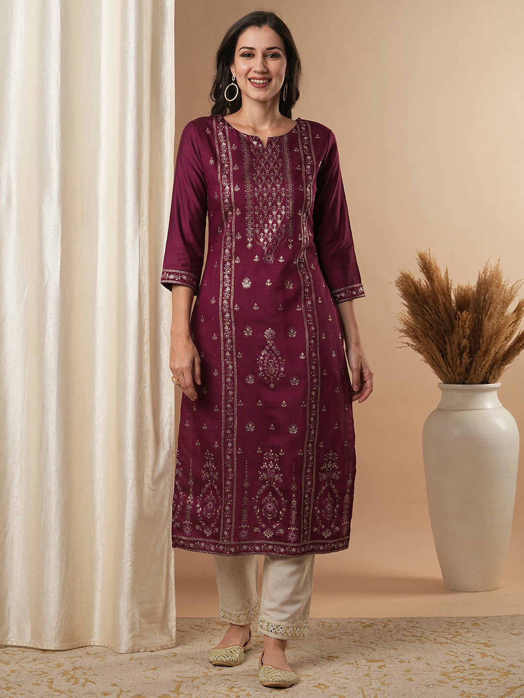 Ethnic Floral Foil Prints Straight Fit Kurta - Burgundy