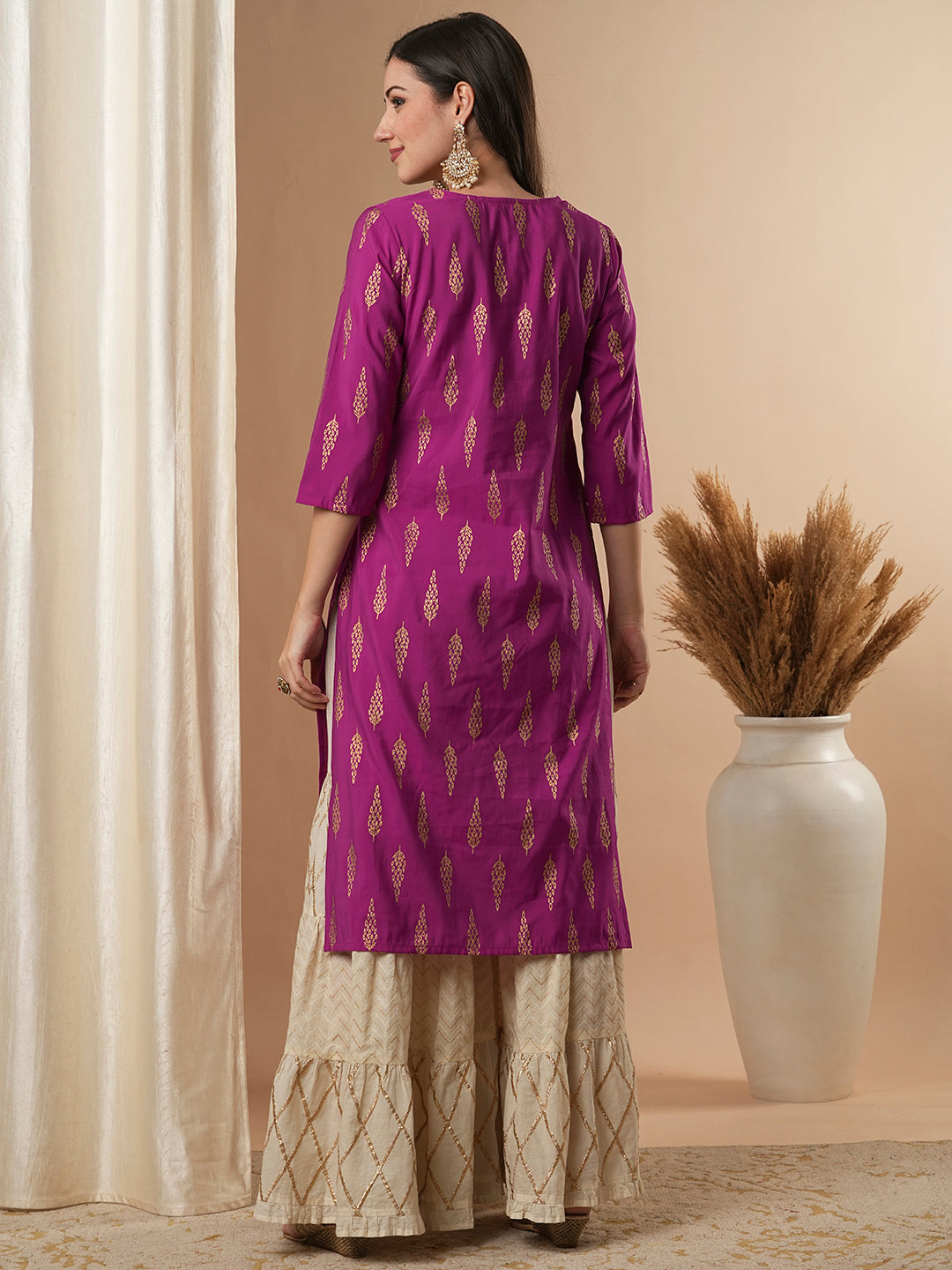 Ethnic Foil Floral Buti Printed Straight Fit Kurta - Purple