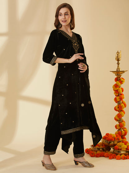 Solid Floral Embroidered Straight Velvet Kurta with Pant & Dupatta - Black