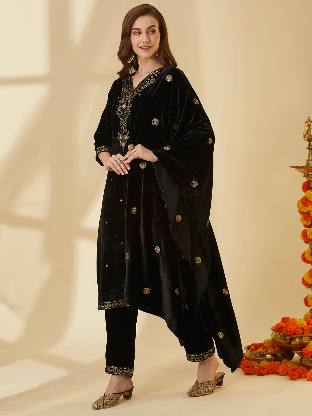 Solid Floral Embroidered Straight Velvet Kurta with Pant & Dupatta - Black