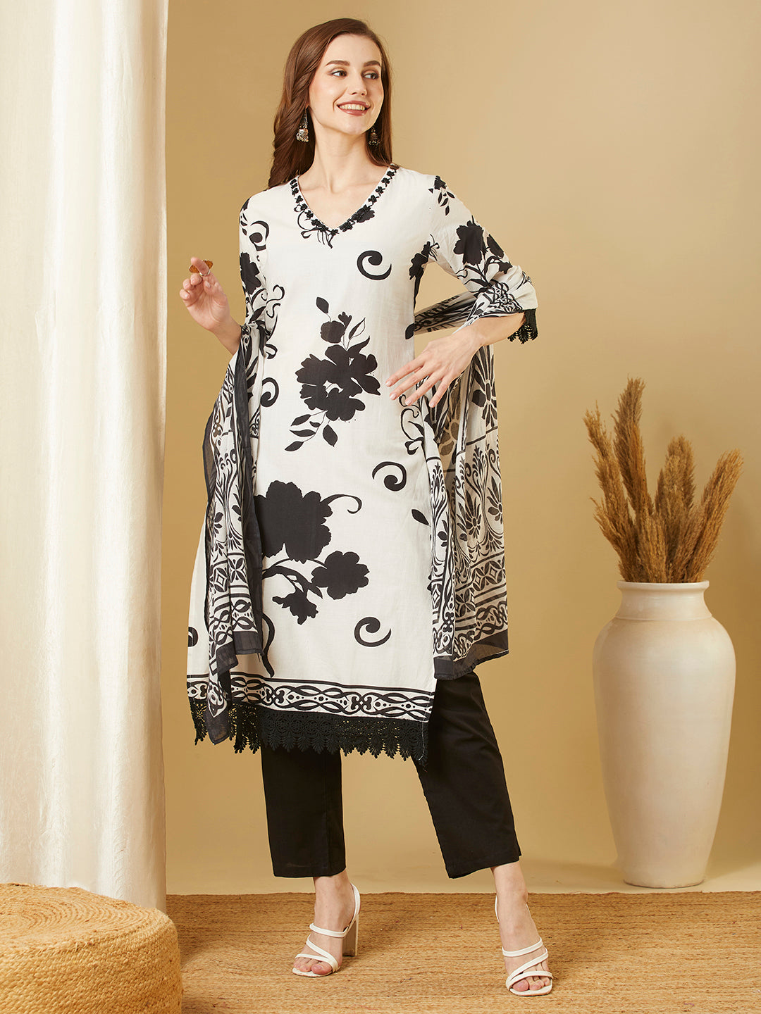 Abstract Floral Printed Straight Kurta with Pant & Pure Cotton Dupatta - White