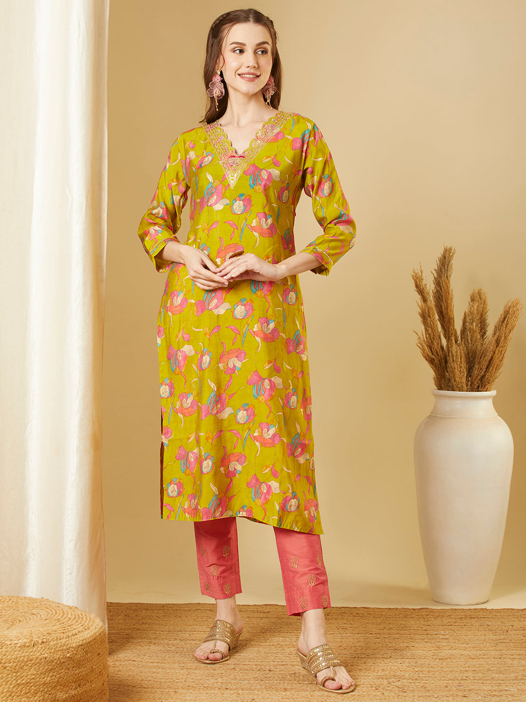 Ethnic Floral Printed & Embroidered Straight Fit Kurta - Green