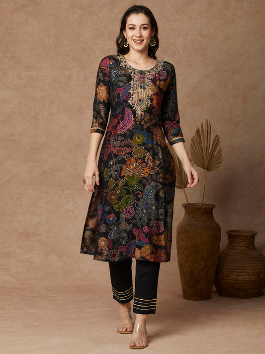 Abstract Floral Printed Embroidered Straight Fit Kurta - Black