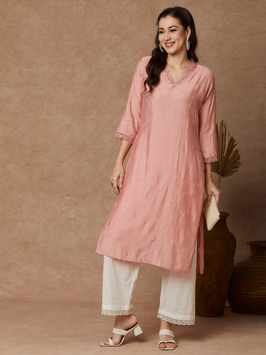 Solid Floral Embroidered Straight Fit Kurta - Pink